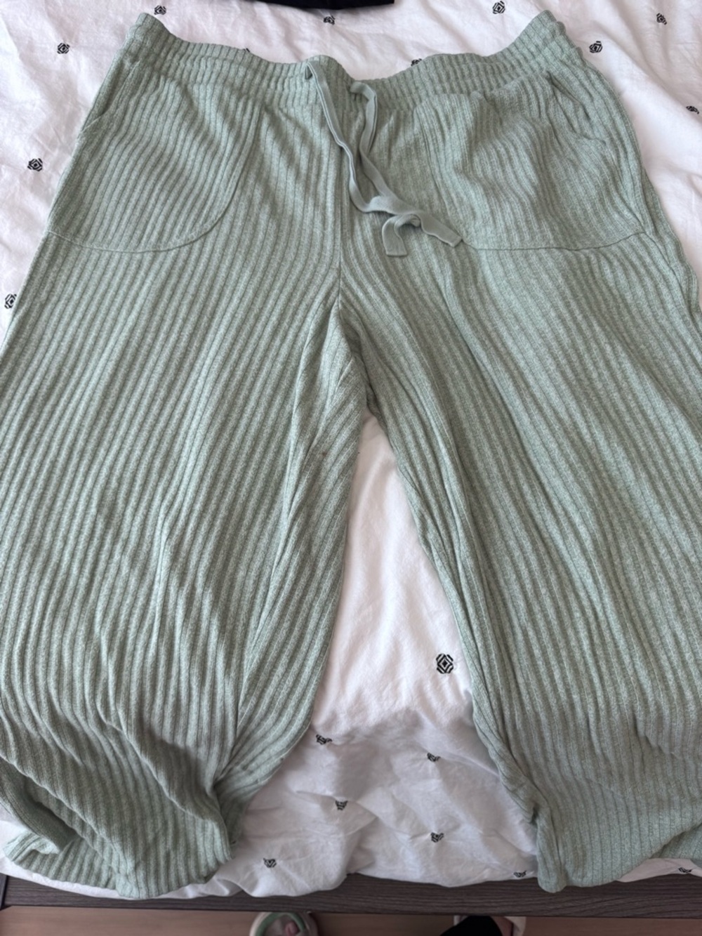 Torrid Green Ribbed Knit Drawstring Pants - Picture 3 of 5